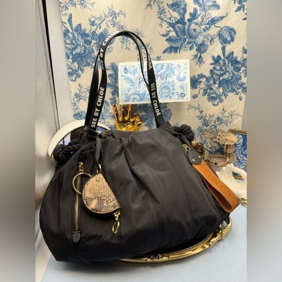 🆕 SEE BY CHLOE 🧿 NWOT Flo Shoulder Bag, Black Nylon - Picture 2 of 16